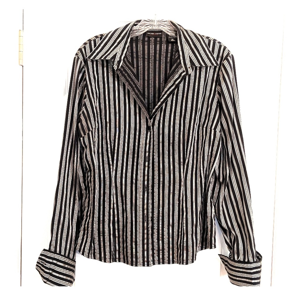 Women's silver and black button down blouse